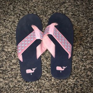 Vineyard Vines Flip Flops